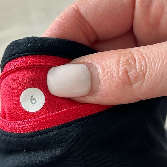 Lululemon SEAWHEEZE 2014 3D Chevron Speed Shorts - Picture 5 of 9